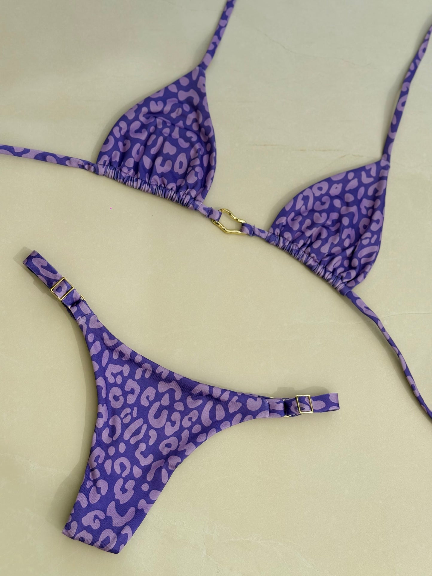 Bikini Mara - string / léopard violet